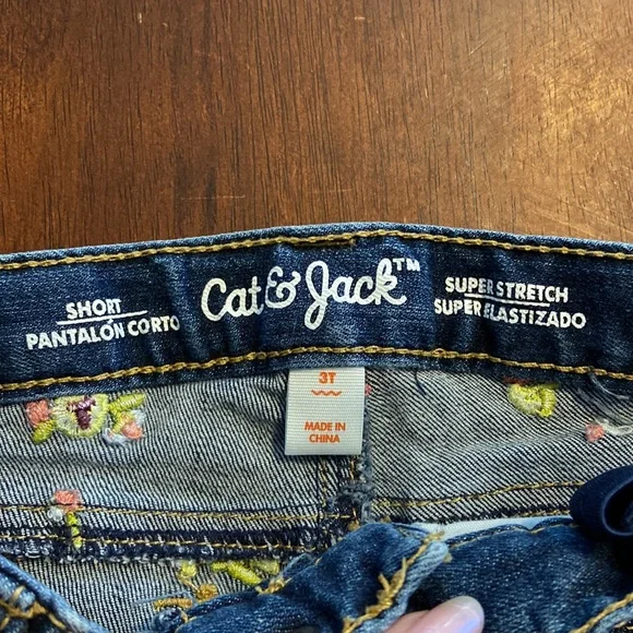 NWOT Cat & Jack flowered shorts - Picture 3 of 6